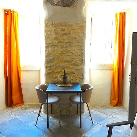 Ancienne Eglise 3*