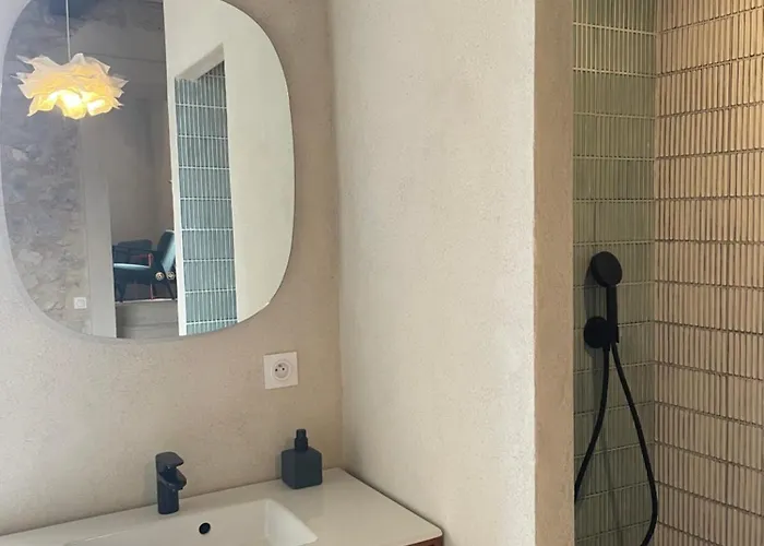 Ancienne Eglise B&B Vallérargues